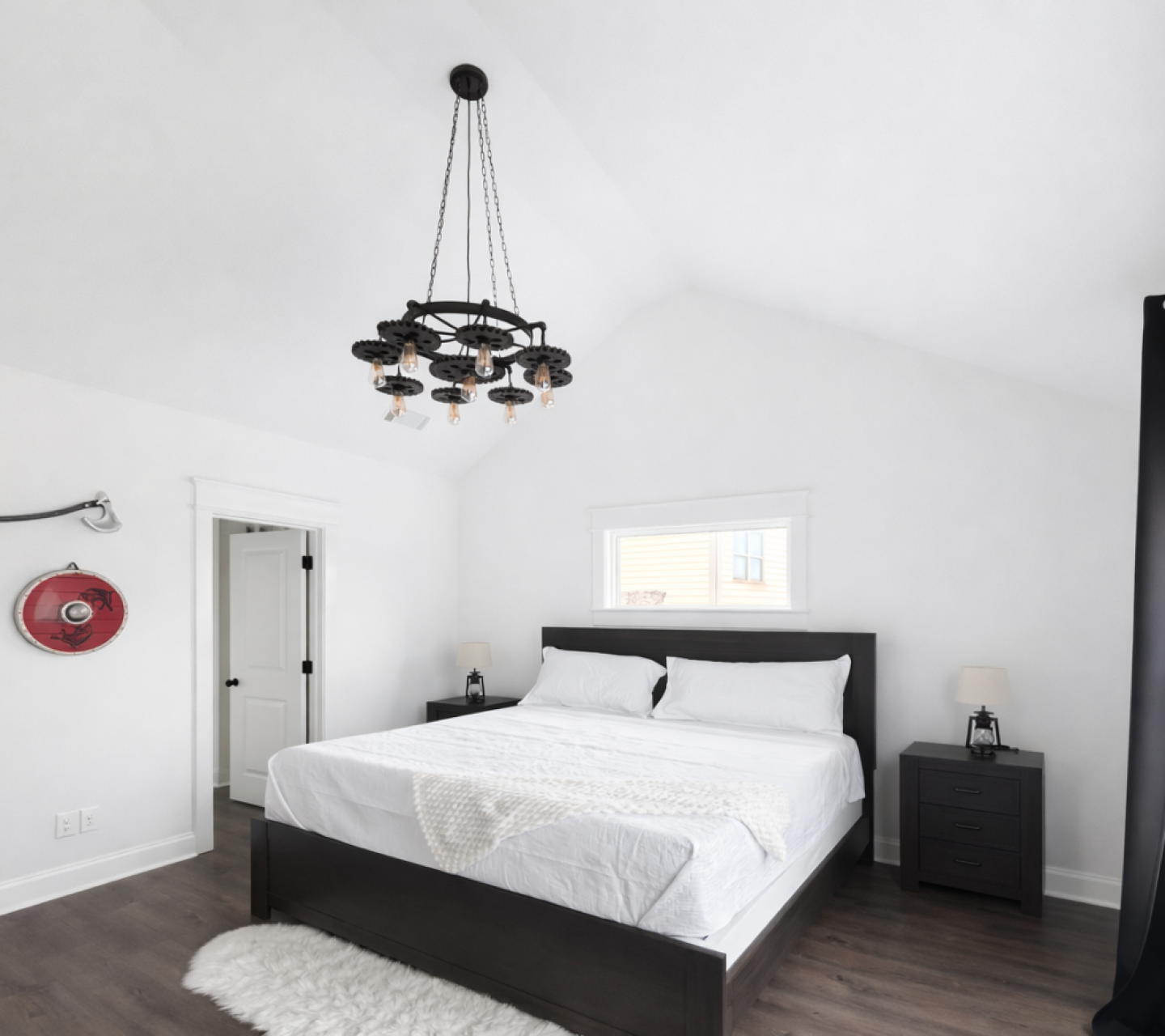 Bedroom 2 (king bedroom)